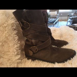Ankle boots
